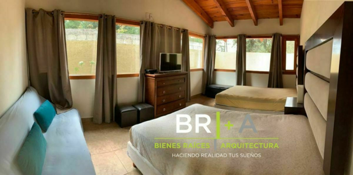 ¡¡¡ Hermosa Casa De Campo En Oportunidad !!!