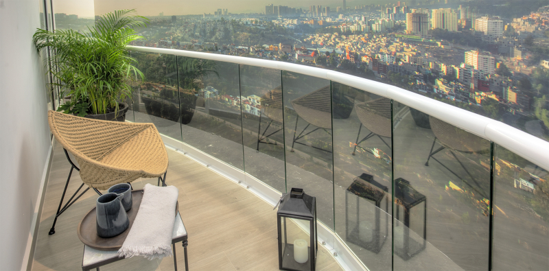 Departamento En Venta En Bosque Real Con Vista Al Campo De Golf