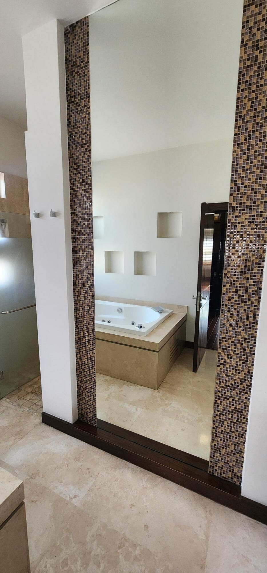 Residencia En Venta En Puertas Del Tule Condominio Granado