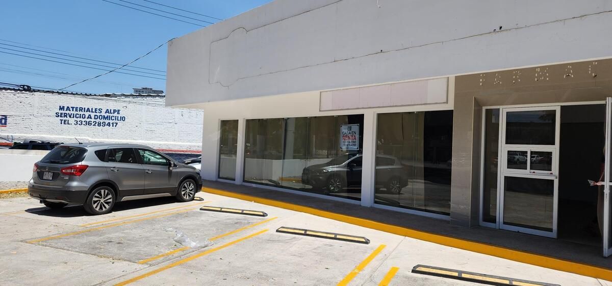 Local Comercial En Renta En Av. Patria Esq. Volcan Ajusco En El Colli