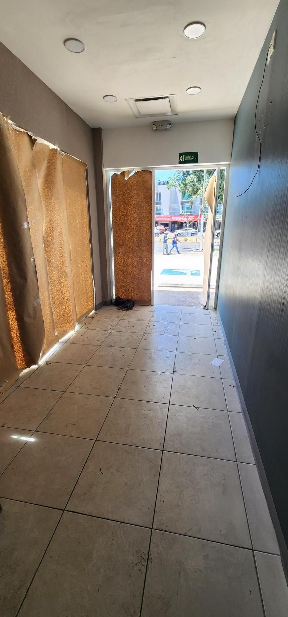 Local Comercial En Renta En Av. Patria Esq. Volcan Ajusco En El Colli