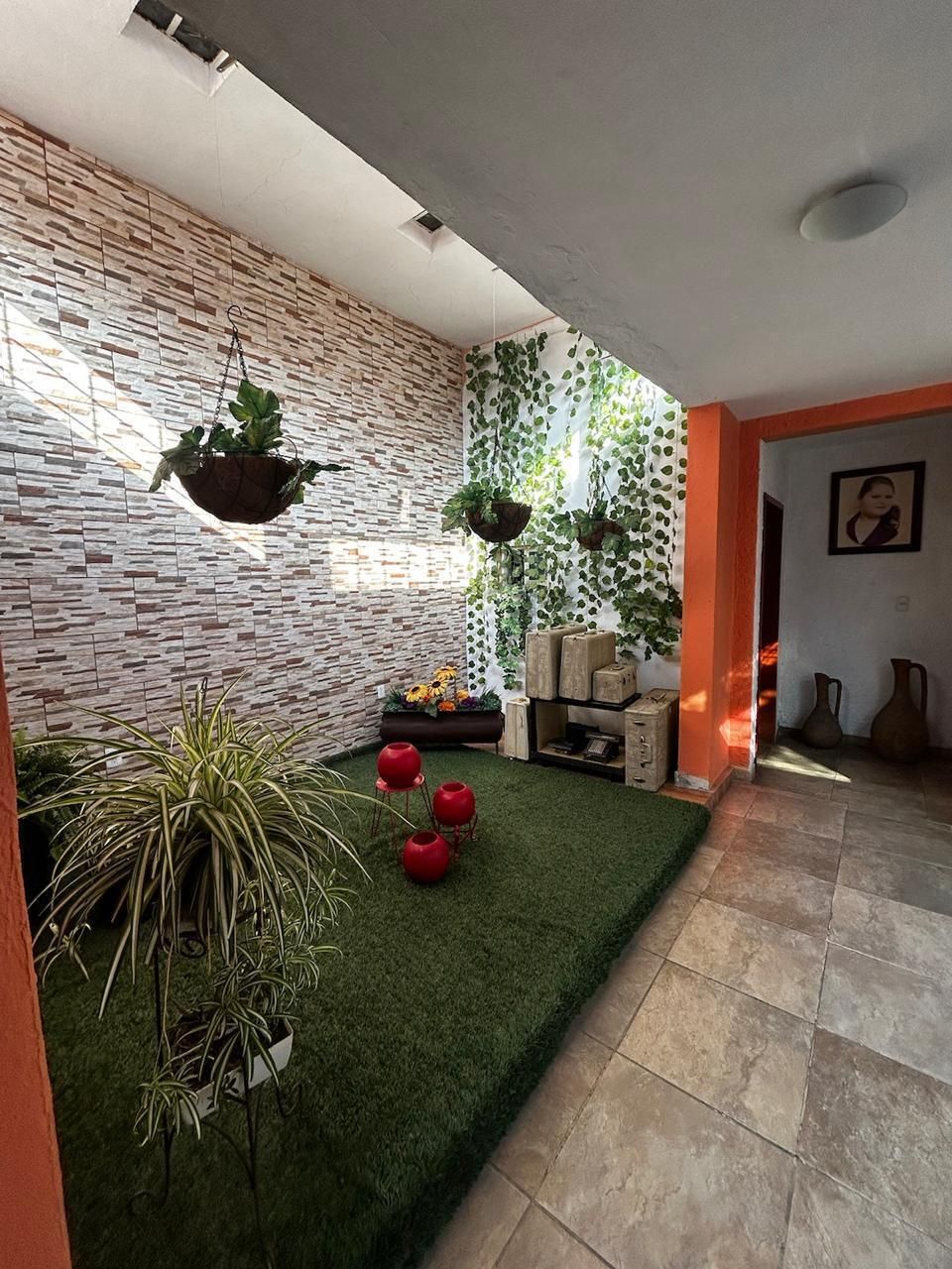 Casa En Venta En Colonia Independencia Cerca De Centro Medico