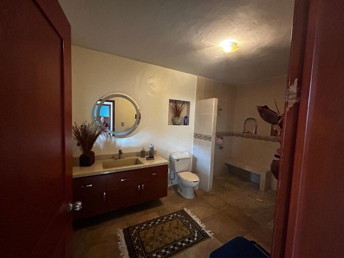 Casa En Venta En Colonia Independencia Cerca De Centro Medico