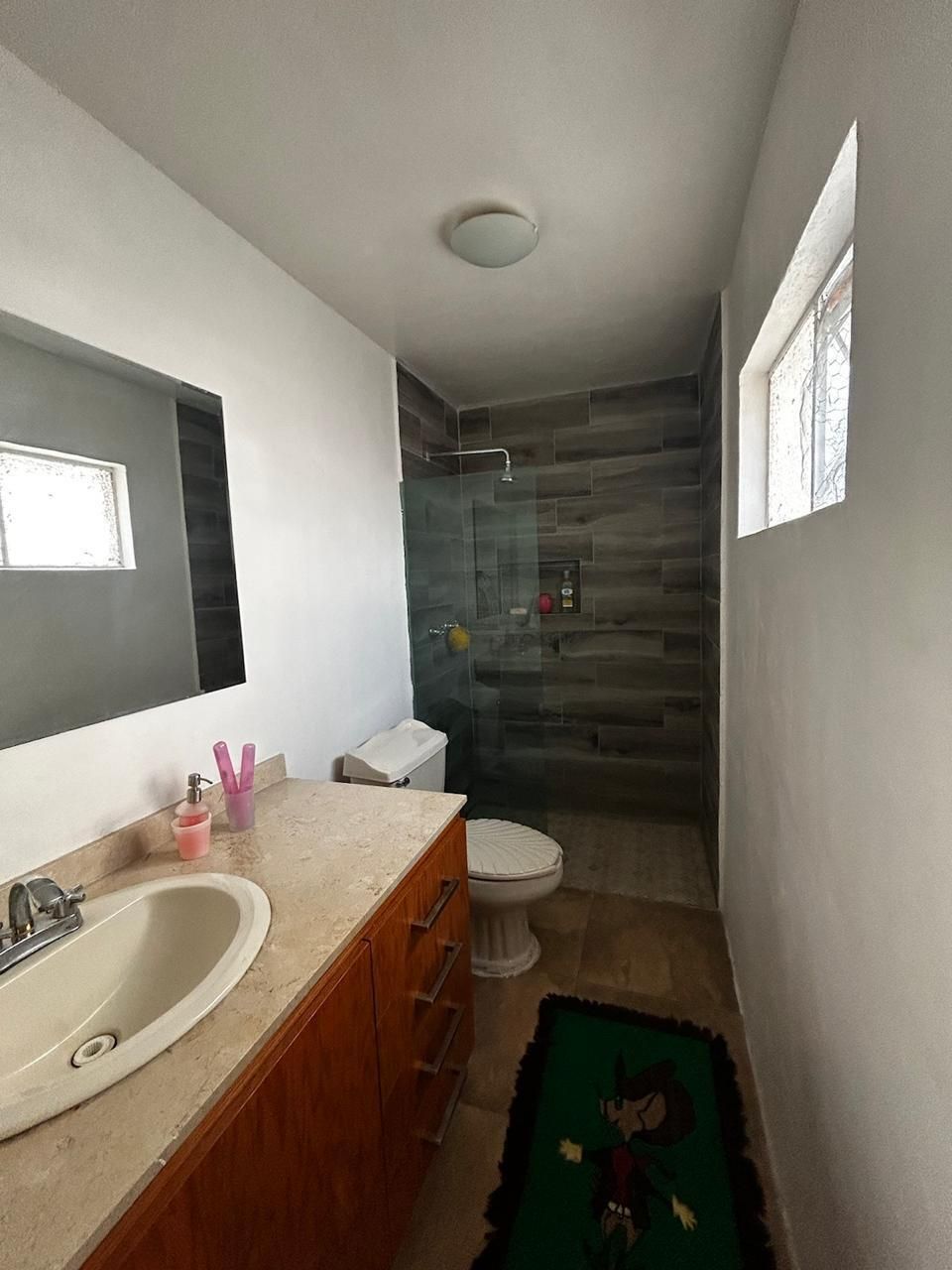 Casa En Venta En Colonia Independencia Cerca De Centro Medico
