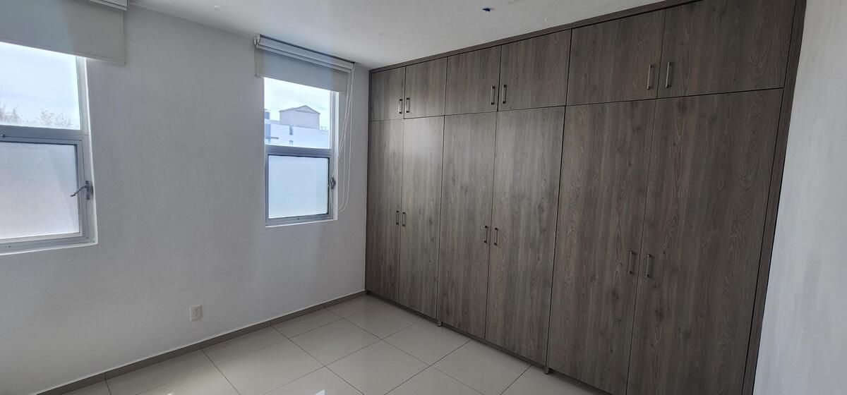 Casa En Venta En Solares Coto Los Eucaliptos