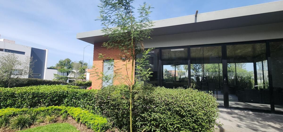 Casa En Venta En Solares Coto Los Eucaliptos