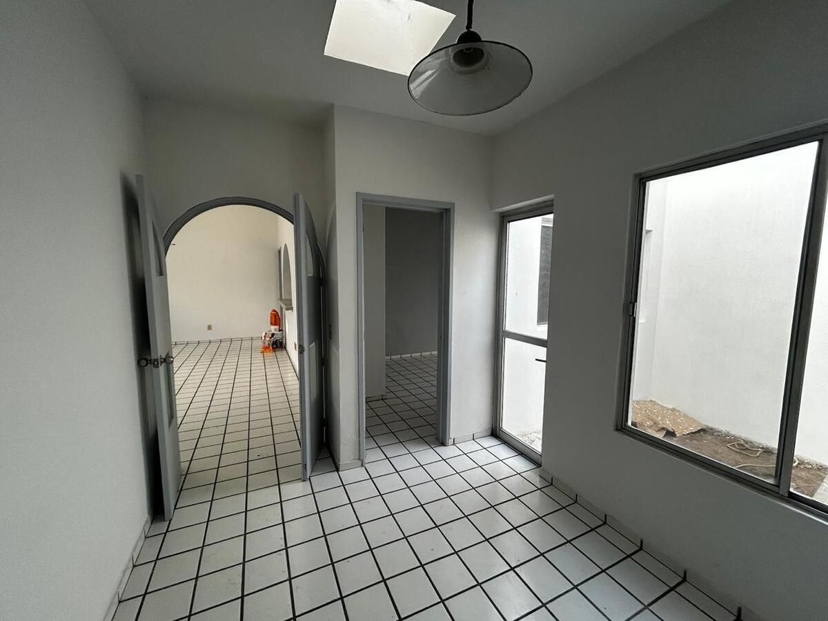 Casa En Venta En El Colli Urbano A Media Cuadra De Av. Patria