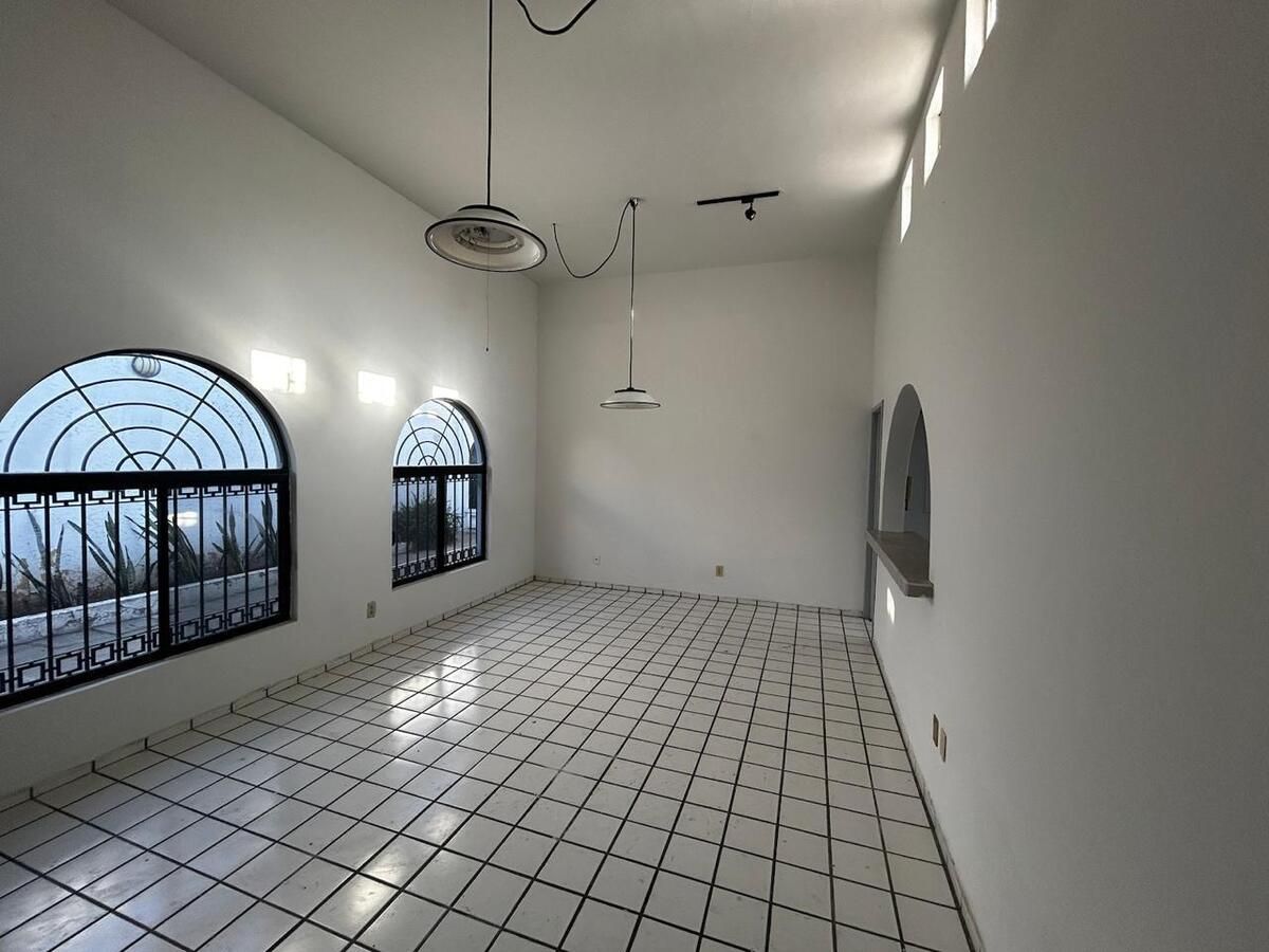 Casa En Venta En El Colli Urbano A Media Cuadra De Av. Patria