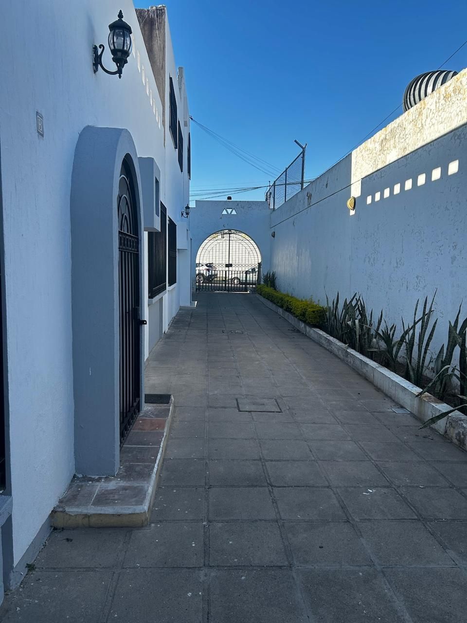 Casa En Venta En El Colli Urbano A Media Cuadra De Av. Patria