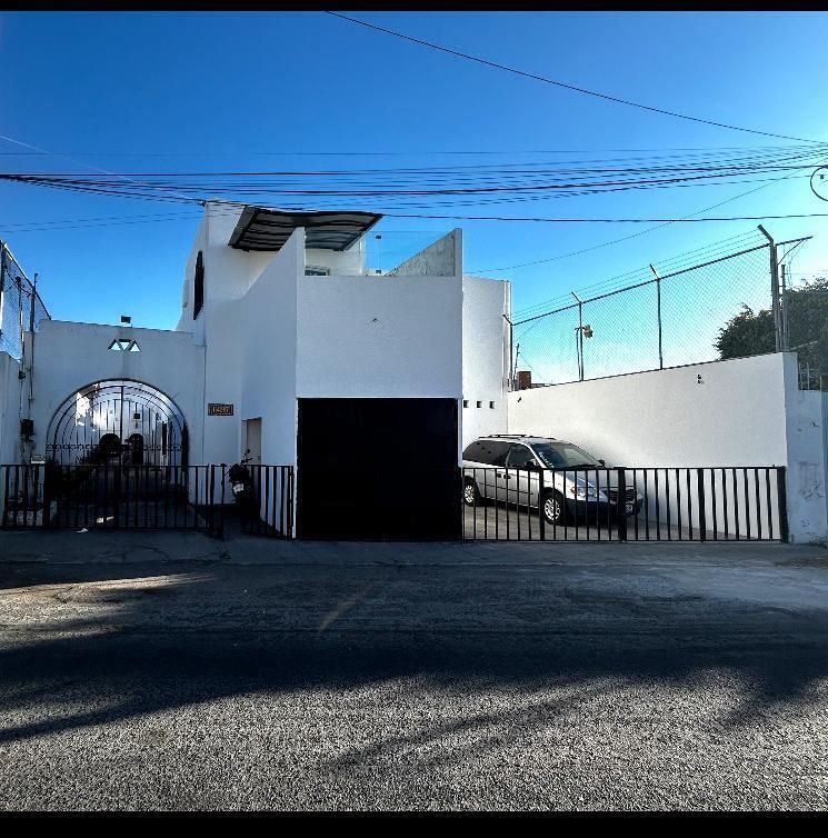 Casa En Venta En El Colli Urbano A Media Cuadra De Av. Patria