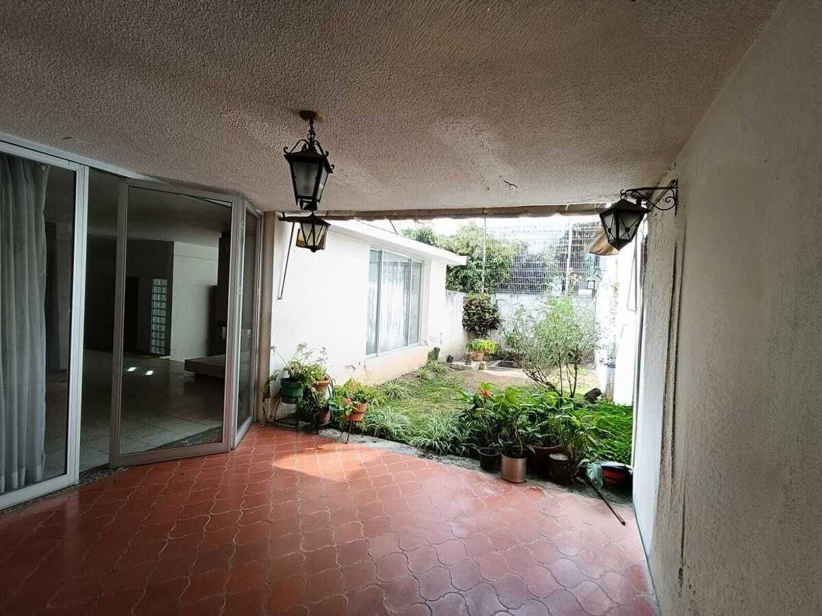 Casa En Venta En Vallarta Norte A Una Cuadra De Av. México.