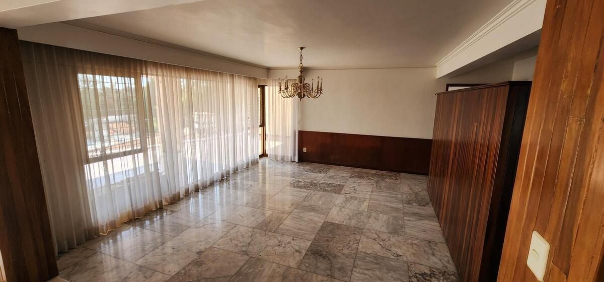 Casa En Bugambilias 1a Sección En Venta Con Alberca