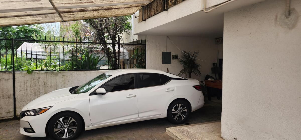 Casa En Venta En Loma Bonita, Zona Con Uso De Suelo Mixto Sobre Avenida.