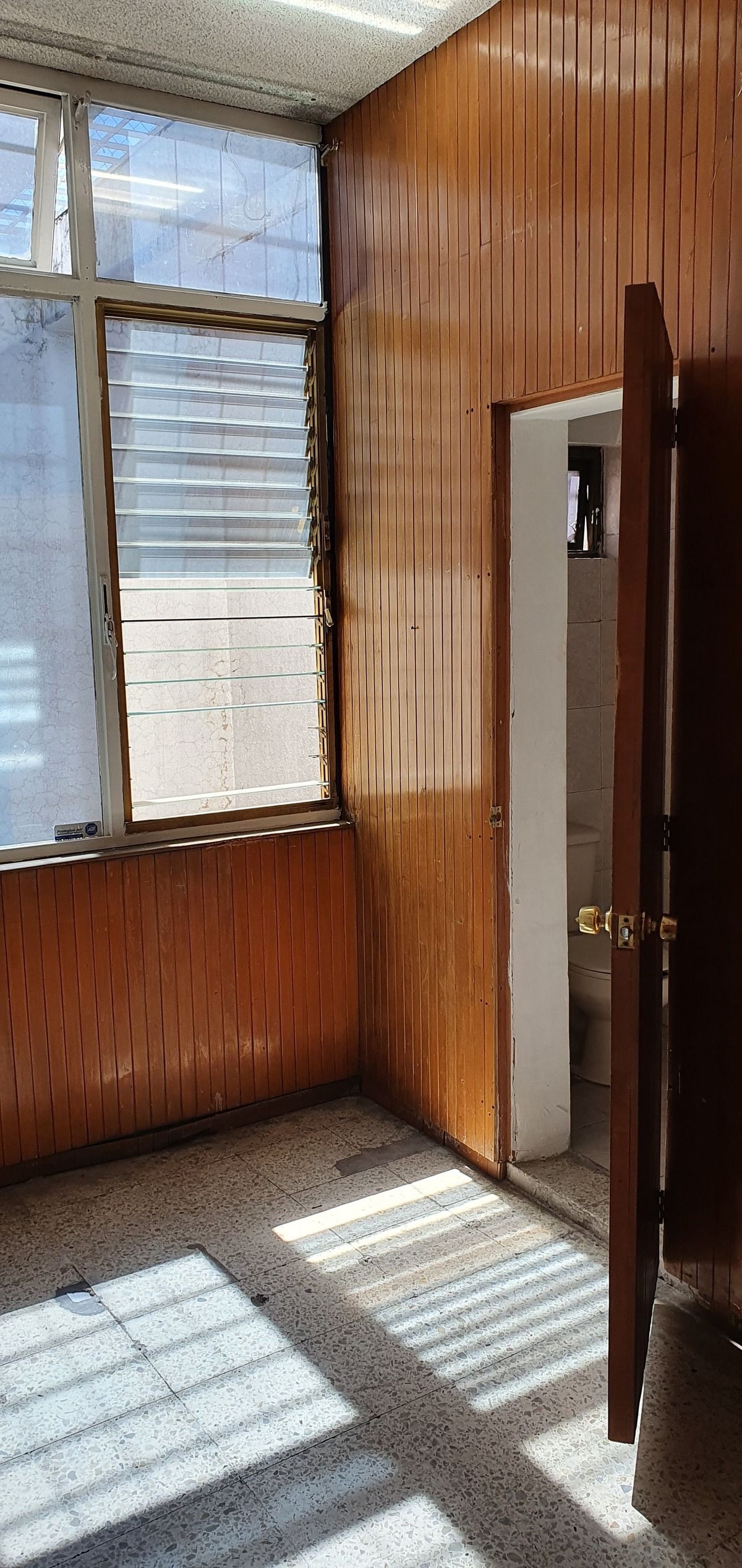Edificio En Venta Excelente Ubicacion Centro, Uso Comercial Sobre Av. Hidalgo.