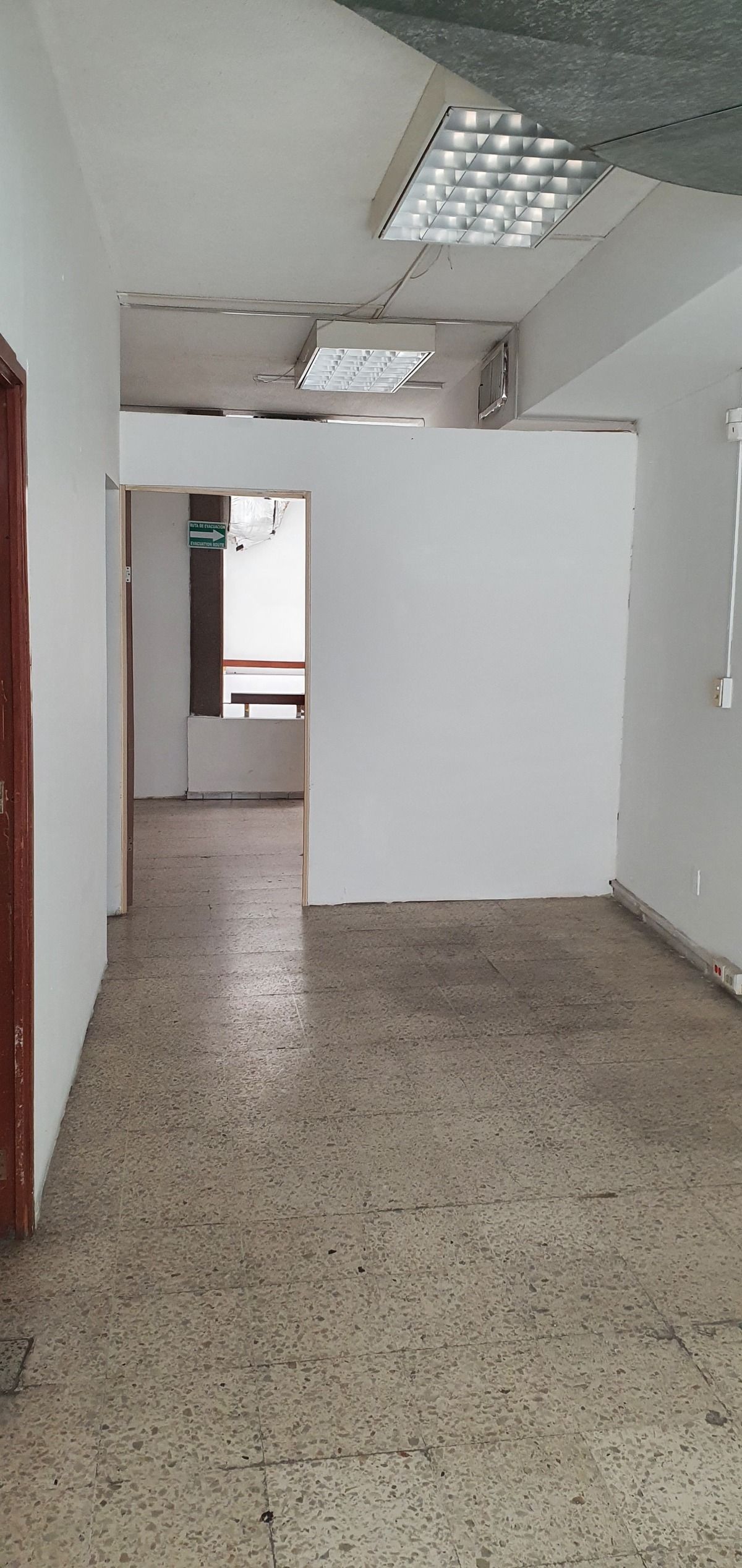 Edificio En Venta Excelente Ubicacion Centro, Uso Comercial Sobre Av. Hidalgo.