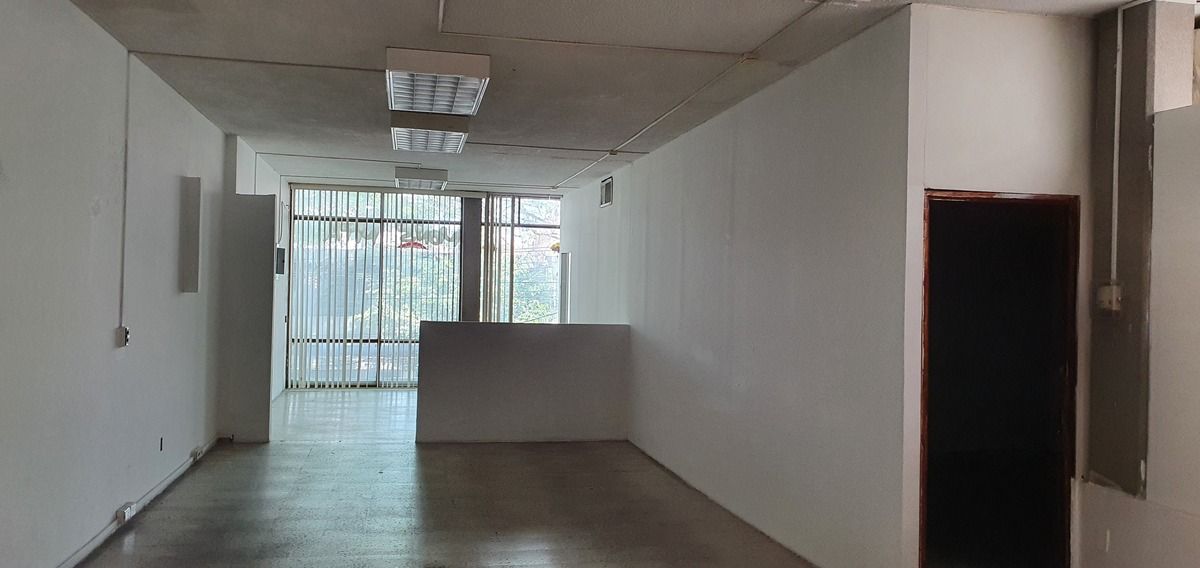 Edificio En Venta Excelente Ubicacion Centro, Uso Comercial Sobre Av. Hidalgo.