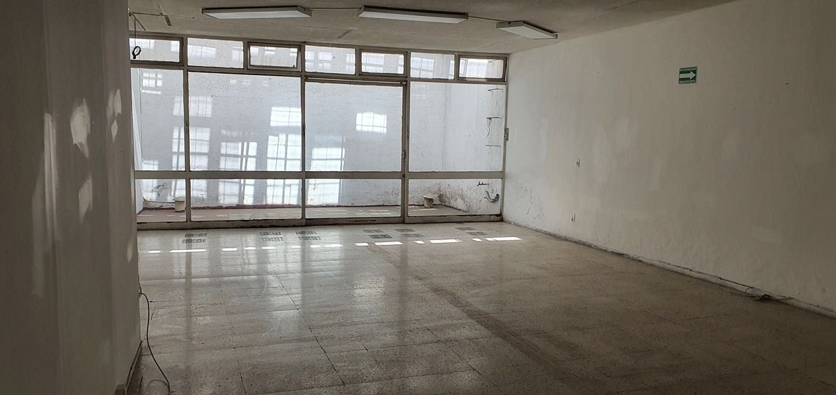 Edificio En Venta Excelente Ubicacion Centro, Uso Comercial Sobre Av. Hidalgo.