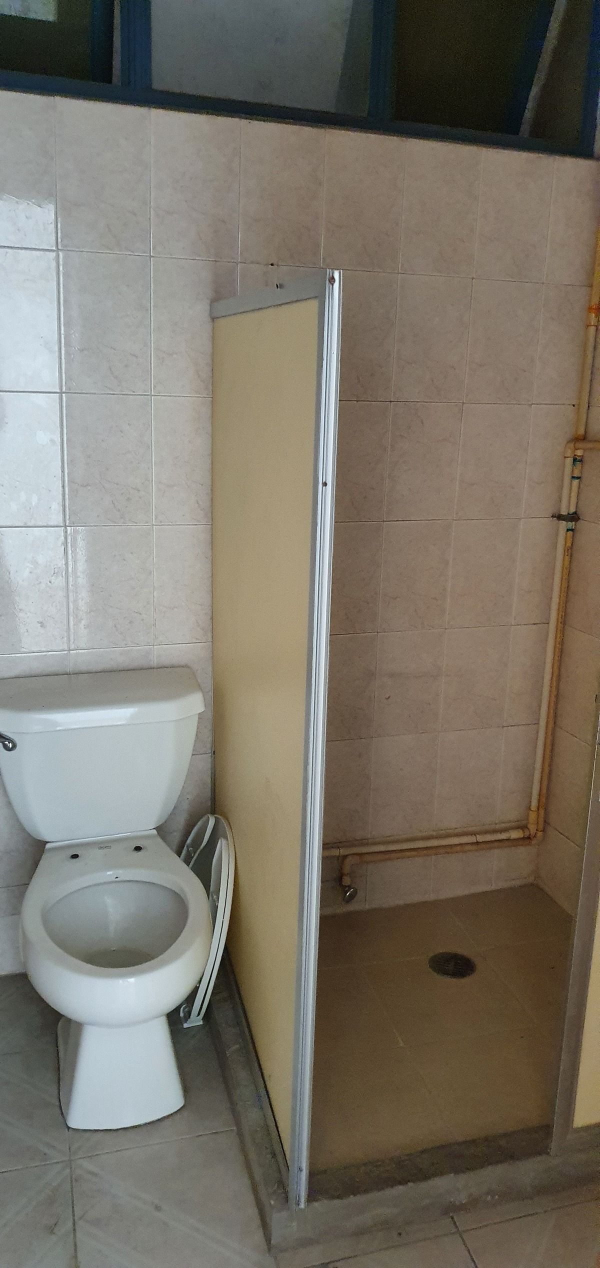 Edificio En Venta Excelente Ubicacion Centro, Uso Comercial Sobre Av. Hidalgo.