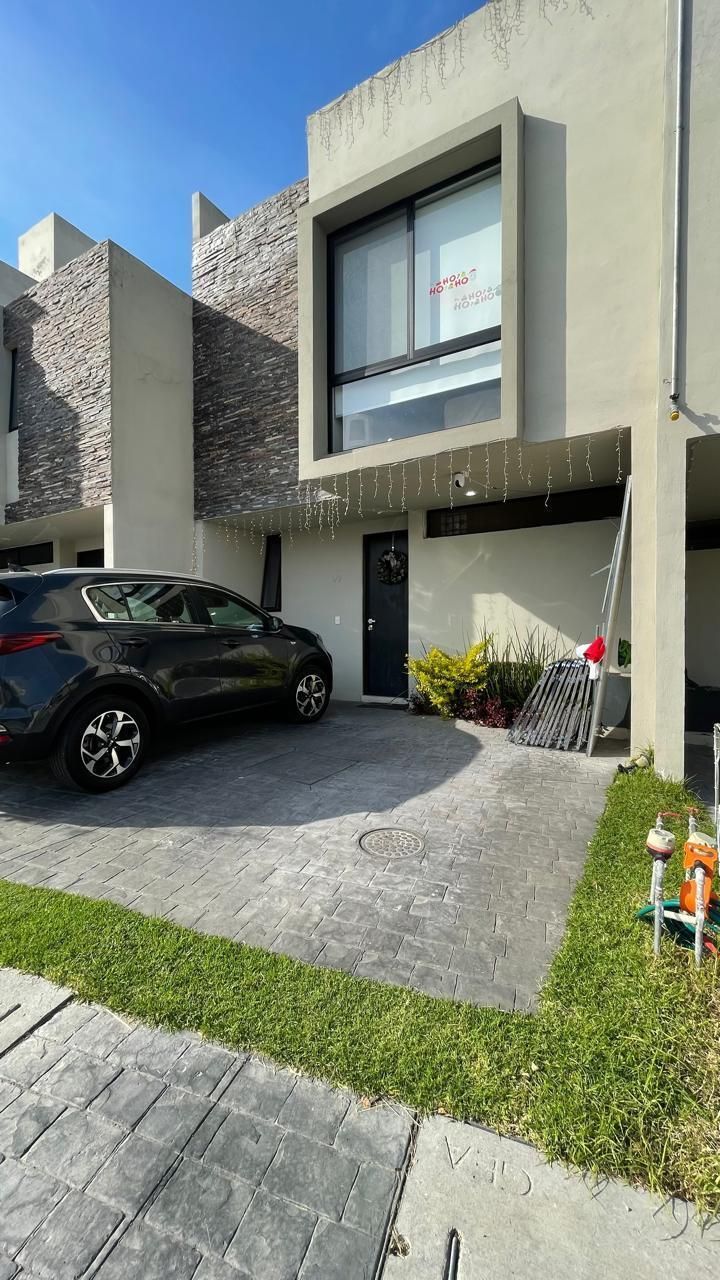 Casa En Venta En Zoi Boreales En Real Valdepeñas, Zapopan Norte