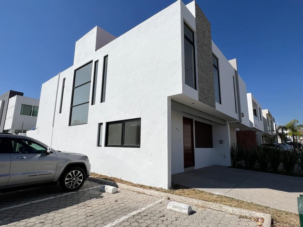 Oportunidad Casa en Venta en Casa Fuerte Condominio Baluarte