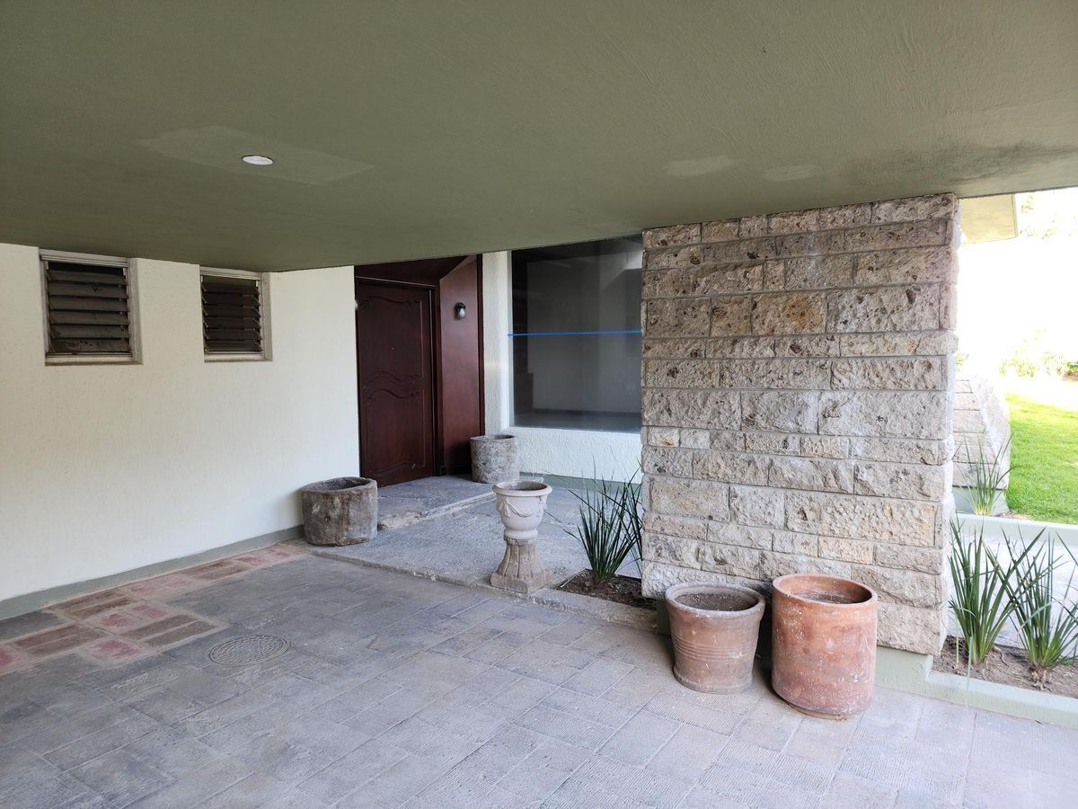 Residencia En Renta En Country Club, De Una Planta