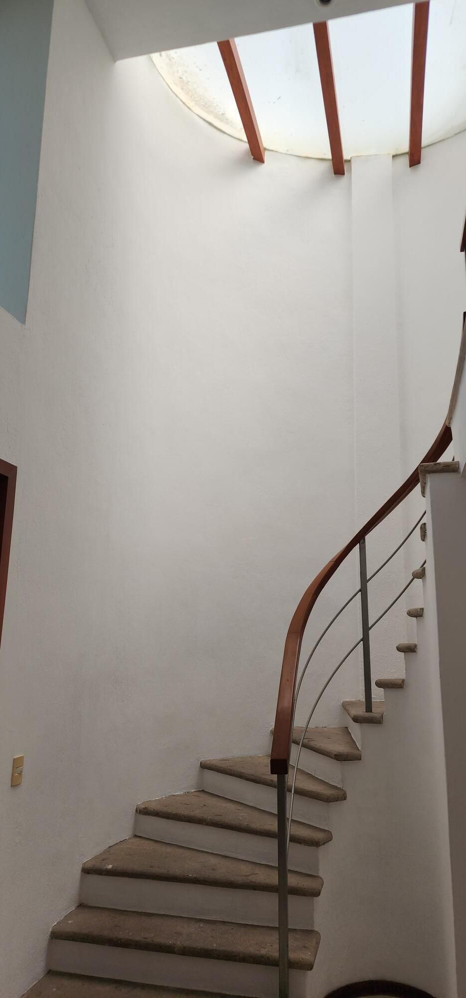 Excelente Residencia En Venta  En Jardín Real, Coto Paseo De La Reina