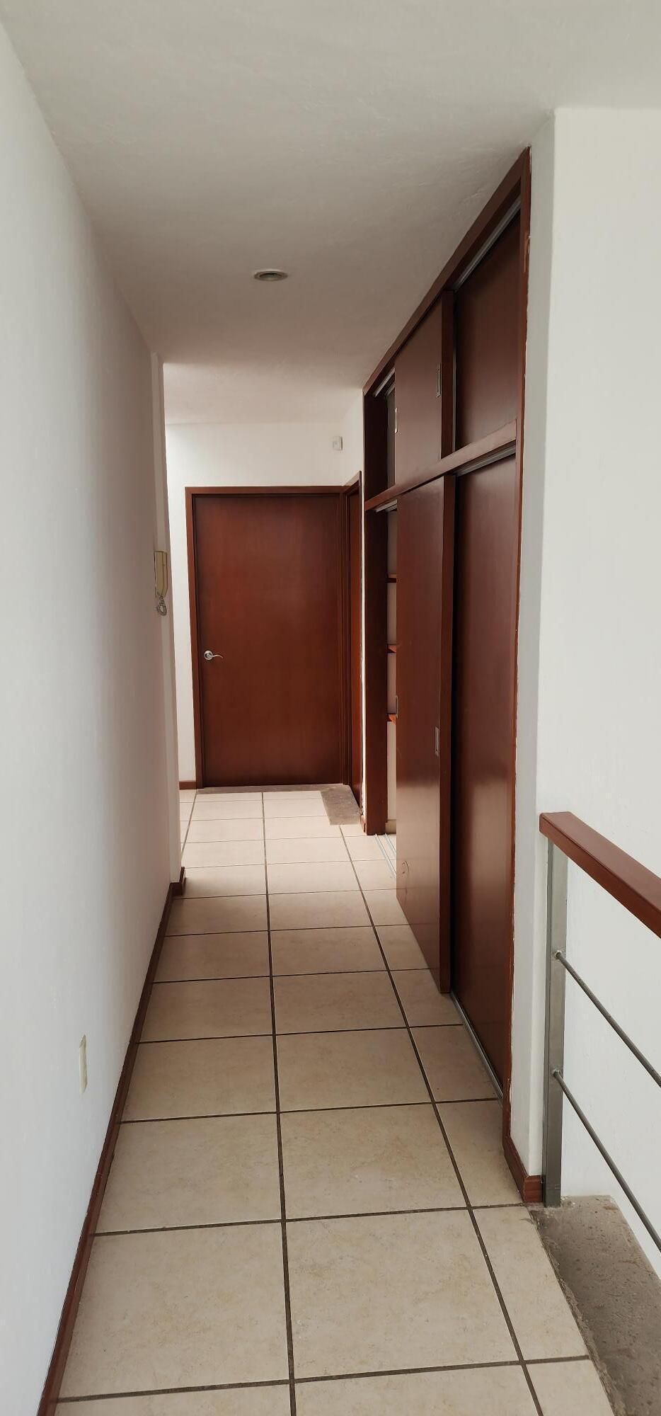 Excelente Residencia En Venta  En Jardín Real, Coto Paseo De La Reina