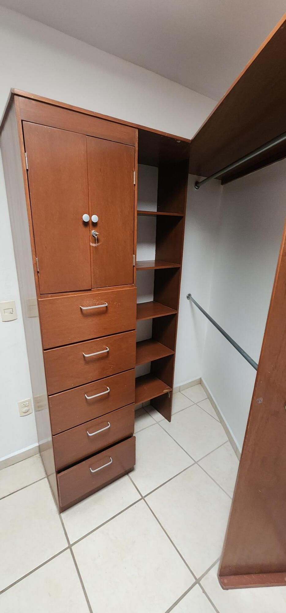 Excelente Residencia En Venta  En Jardín Real, Coto Paseo De La Reina