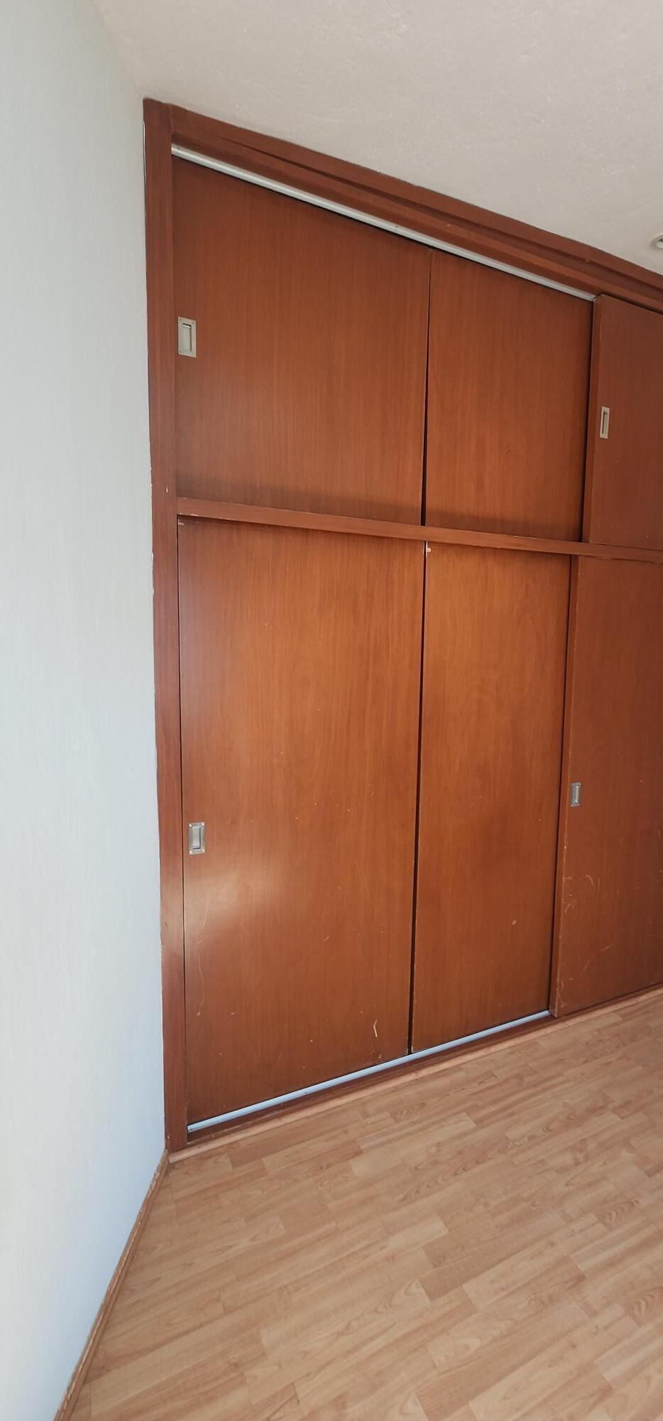 Excelente Residencia En Venta  En Jardín Real, Coto Paseo De La Reina