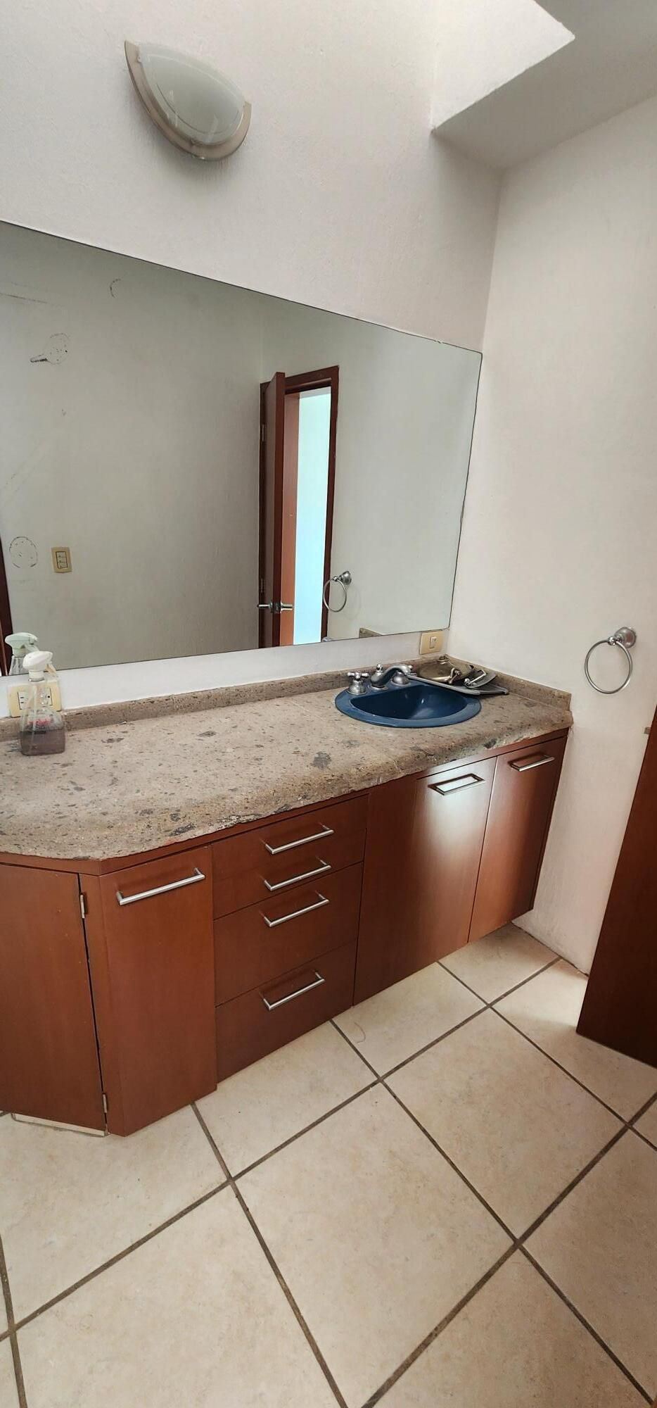 Excelente Residencia En Venta  En Jardín Real, Coto Paseo De La Reina