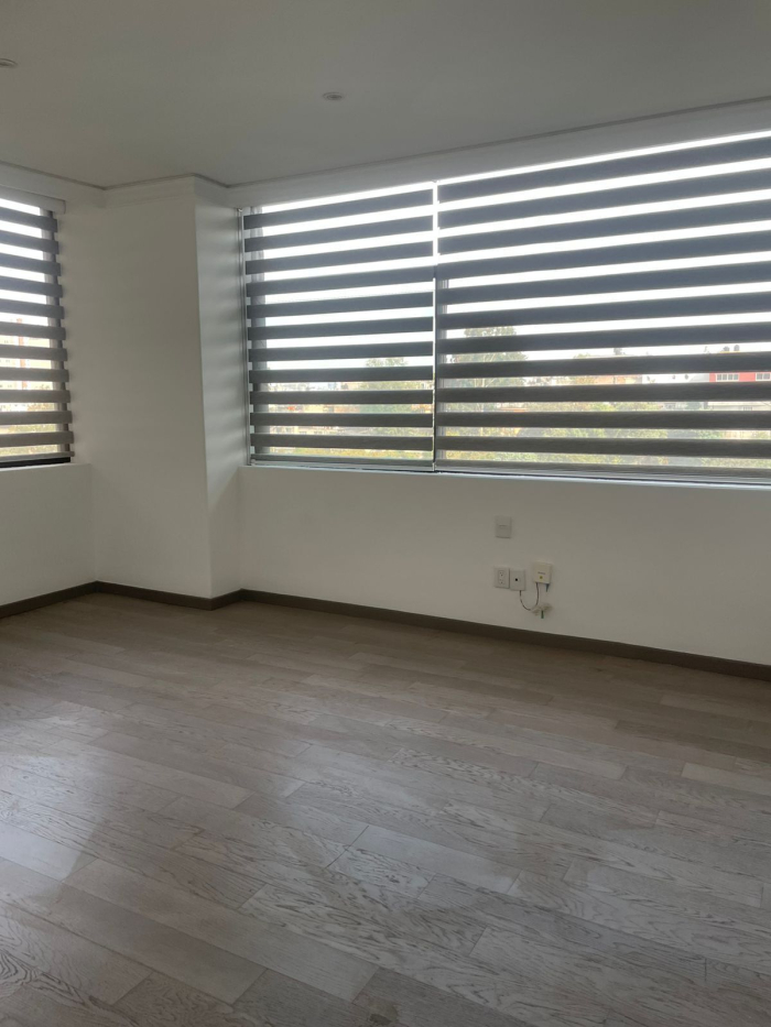 EN VENTA Luminoso Departamento En Hacienda De Las Palmas