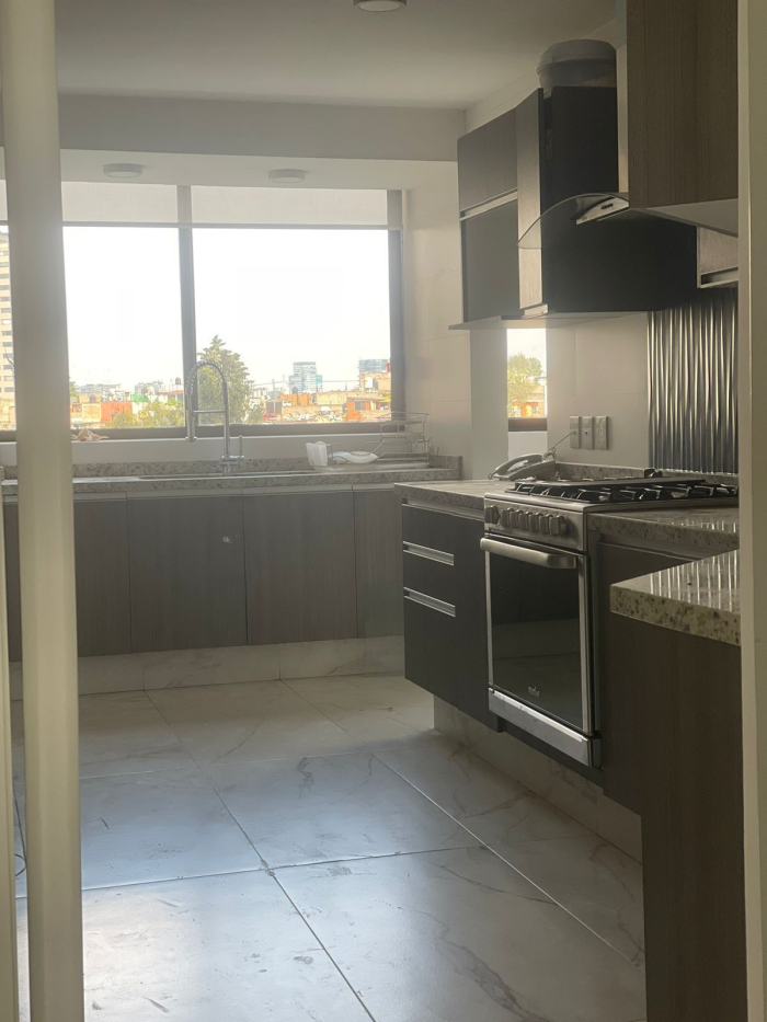 EN VENTA Luminoso Departamento En Hacienda De Las Palmas
