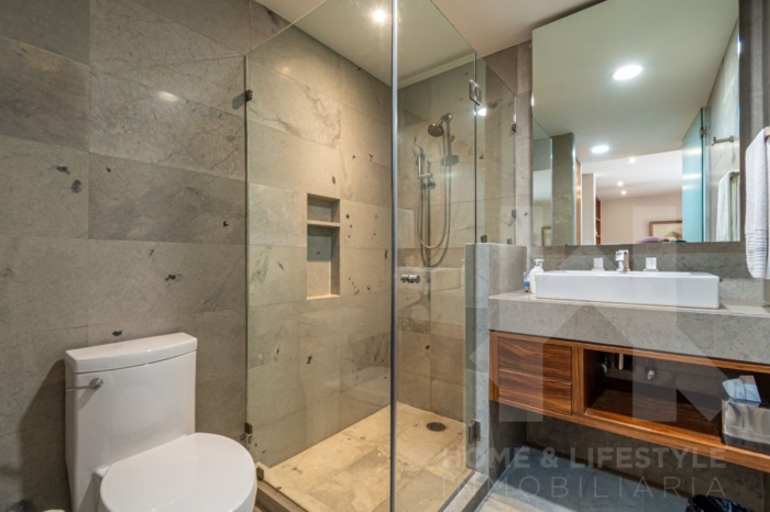 venta departamento remodelado en las lomas de chapultepec