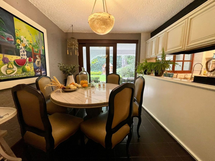 Venta Hermosa Casa en Privada Lomas de las Palmas