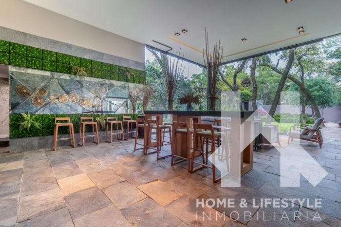 Venta y Renta Casa en Bosques de las Lomas