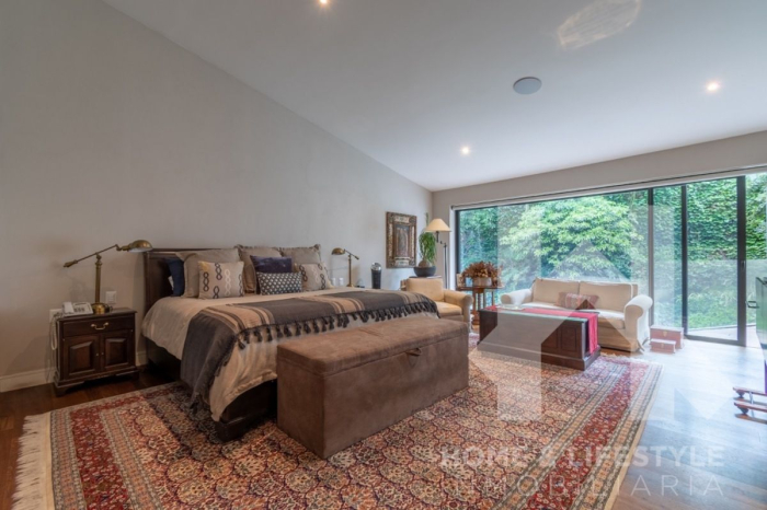 Venta y Renta Casa en Bosques de las Lomas