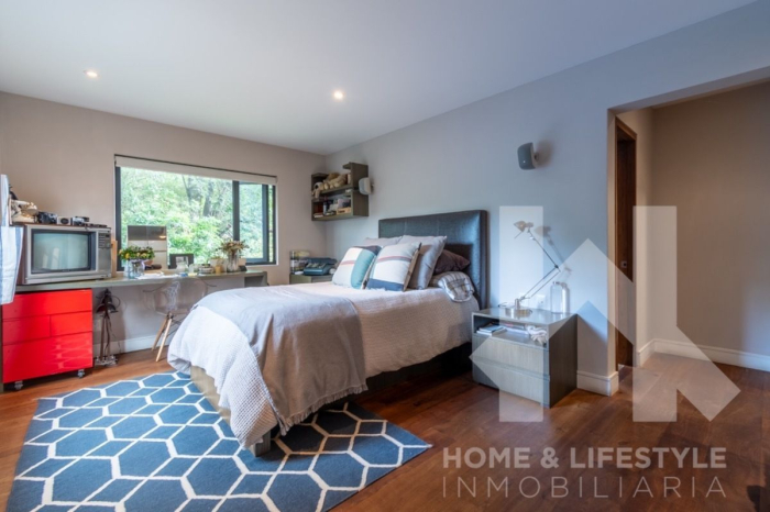 Venta y Renta Casa en Bosques de las Lomas