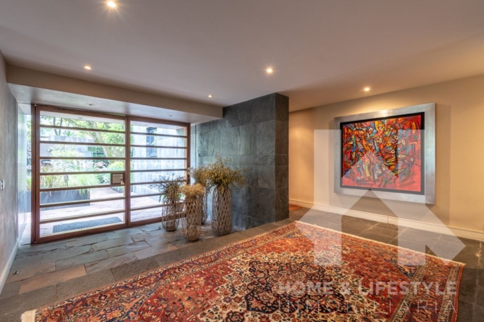 Venta y Renta Casa en Bosques de las Lomas