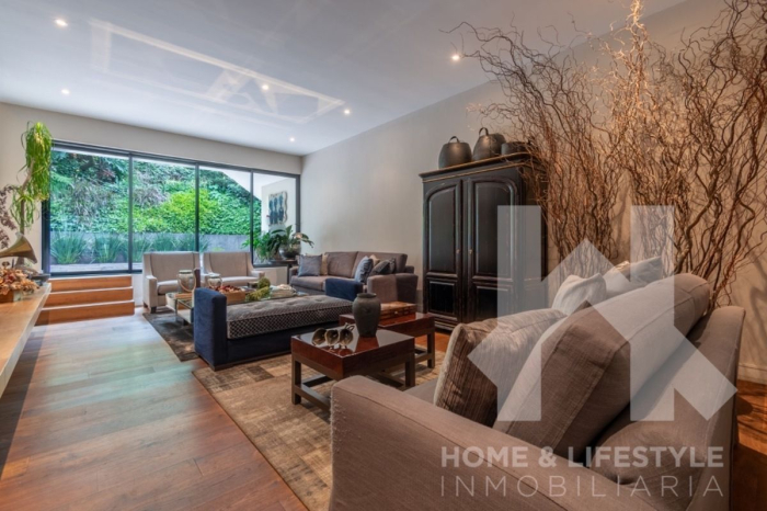 Venta y Renta Casa en Bosques de las Lomas