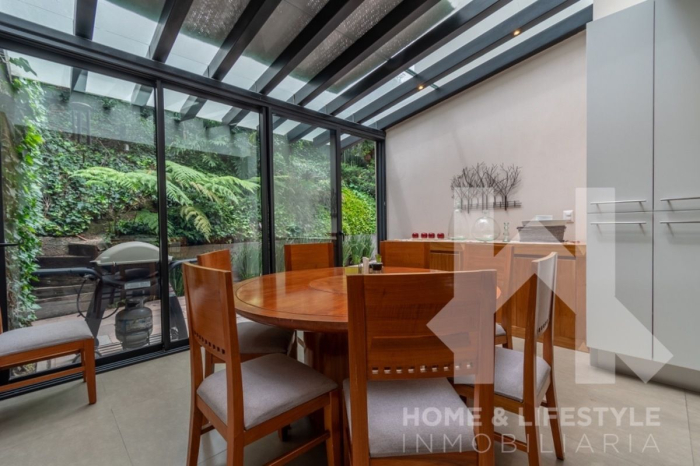 Venta y Renta Casa en Bosques de las Lomas