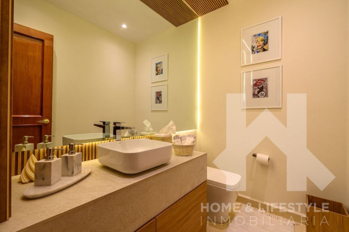 Venta Casa en Bosques de las Lomas