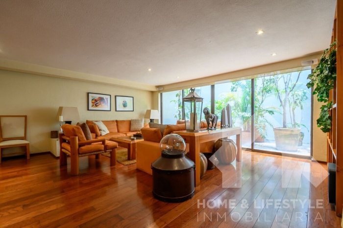 Venta Casa en Bosques de las Lomas