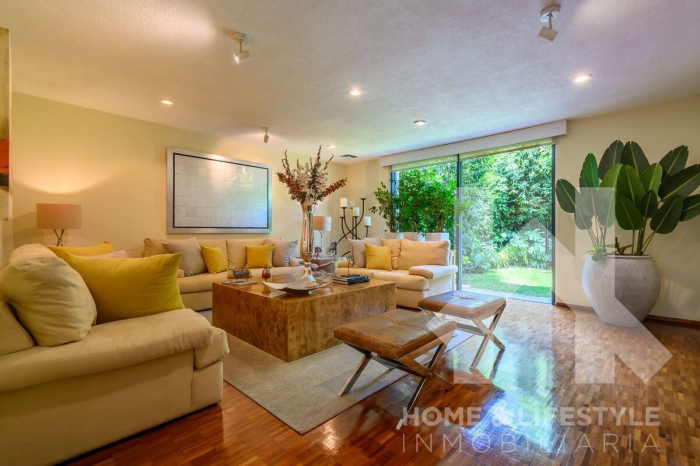 Venta Casa en Bosques de las Lomas