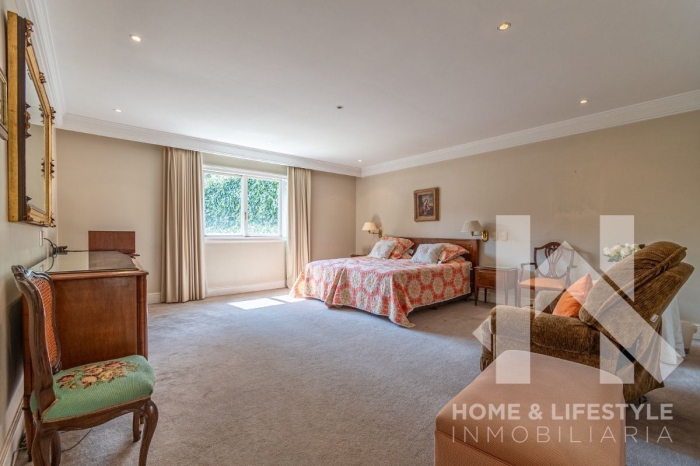venta magnífica casa en privada en lomas de vista hermosa