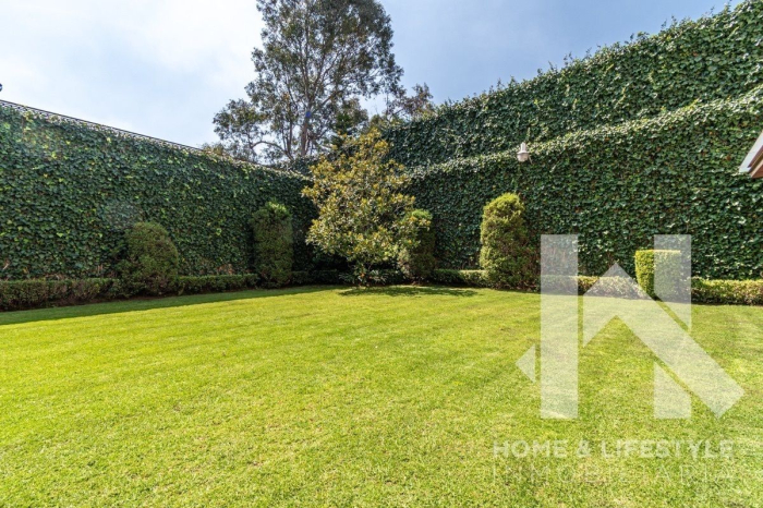 venta magnífica casa en privada en lomas de vista hermosa