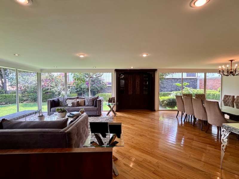 Casa En Venta, En Lomas De Tecamachalco