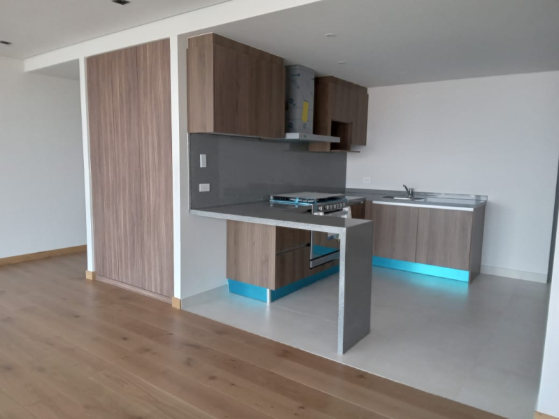 Departamento En Venta Bosques De Las Lomas Con Balcón