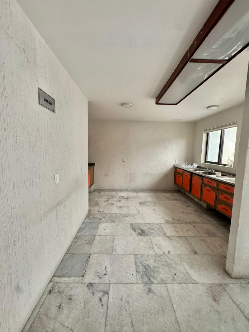 CASA EN VENTA O RENTA EN LA CONDESA