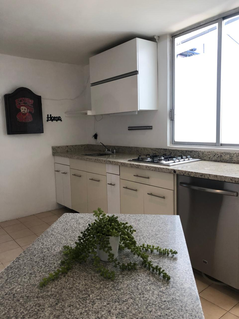 Casa En Venta Lomas De Tecamachalco En Privada.