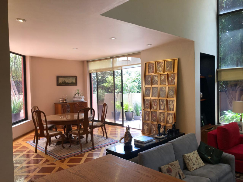 Casa En Venta Lomas De Tecamachalco En Privada.